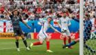 فيديو.. البديل فاردي يحرج هودجسون في إنجلترا