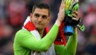 مانوني حارس سندرلاند يمدد تعاقده حتى 2018