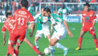 الرجاء بوابة الوداد للاقتراب من حسم الدوري المغربي