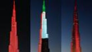 صور..برج خليفة يحتفل بعيدي قطر والبحرين