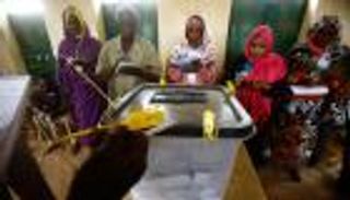 وسط التشكيك بالنتائج.. مراكز الاقتراع في دارفور تغلق أبوابها 