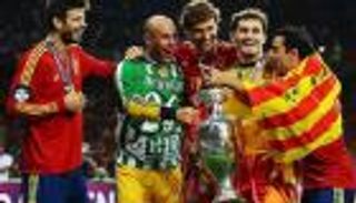 تشافي يرشح اسبانيا للفوز بيورو 2016