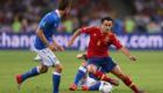 تشافي: إيطاليا مزيج من برشلونة وأتلتيكو مدريد