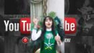 فيديو.. طفلة سوريّة تهاجم 