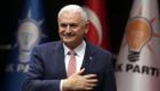 تركيا تقيل 14 ألف معلم لتعاطفهم مع حزب العمال الكردستاني