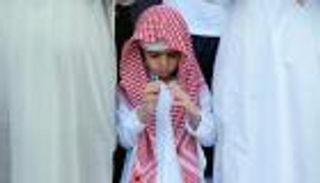 بالصور.. المسلمون حول العالم يحتفلون بعيد الفطر