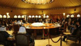 وفد الحكومة اليمنية: لا صحة لشائعات الاتفاق السياسي بمباحثات الكويت