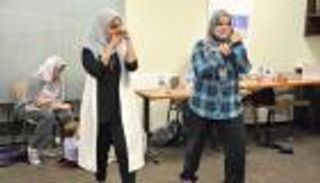 بالفيديو.. الدفاع عن النفس حيلة مسلمات أمريكا ضد العنصرية