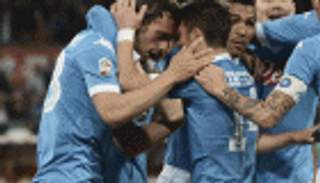 بالفيديو.. نابولي يلاحق يوفنتوس بسداسية في مرمى بولونيا