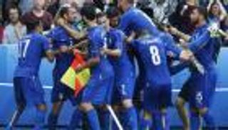 صحف إيطاليا تشحن نجومها قبل موقعة ألمانيا