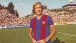 مناديل الحمام سبب استغناء برشلونة عن نجمه في السبعينيات