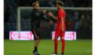 مدرب ليفربول يستبدل مدافع بحارس مرمى