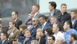 وكيل مورينيو ينفي وجود اتفاق مع يونايتد