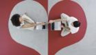 70% من الأزواج سيتعرفون على بعضهم عبر الإنترنت 