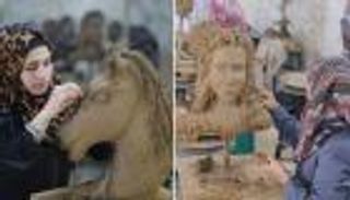 صور..فتيات بغزة يتمردن على الواقع بالنحت والتصوير