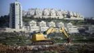 الاحتلال يقيم مستوطنة جديدة بالضفة ومواجهات في جنين