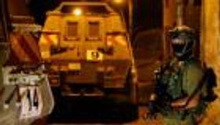 مداهمات بالضفة بعد مواجهات ليلية واعتقال 10 بينهم شقيقتان