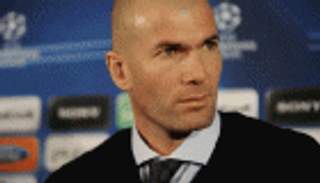 زيدان يبرر عدم الدفع برونالدو رغم تصريح الـ100%