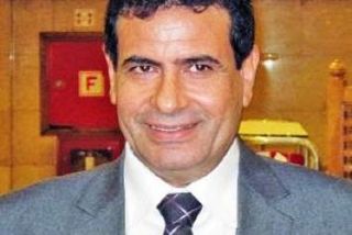 عزت القمحاوي