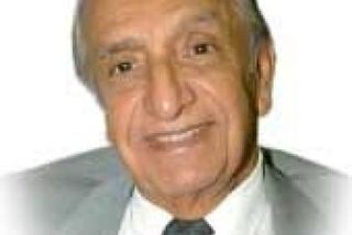 السفير علي محمد فخرو