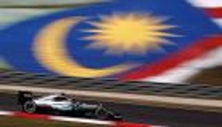 هاميلتون يسجل أسرع زمن في التجربة الحرة بفورمولا 1