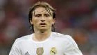 "ركبة" مودريتش تزيد أوجاع الريال