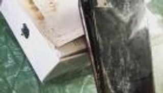 لعنة الرقم 7 تطارد هاتف "أيفون"