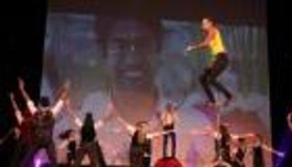 بالصور.. ختام مهرجان المسرح التجريبي ودقيقة حداد على "ناهض حتر"