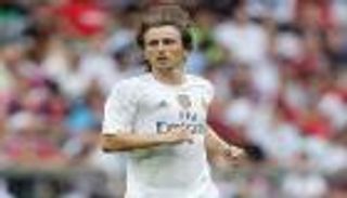 مودريتش يخضع لجراحة في ركبته اليمنى 