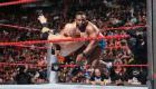 "نيو داي" يواصل احتفاظه ببطولة التاج تيم