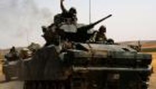 "إندبندنت": تركيا تستغل انشغال العالم بحلب وتتحرك داخل سوريا