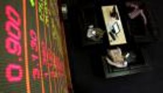 سوقا الإمارات باللون الأحمر مستهل تعاملات الأسبوع