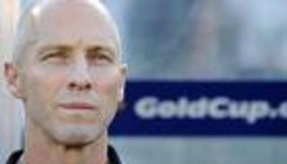 مدرب الهزيمة الأكبر للفراعنة يقود سوانزي سيتي