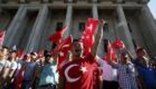 تركيا تمد حالة الطوارئ ثلاثة أشهر جديدة 