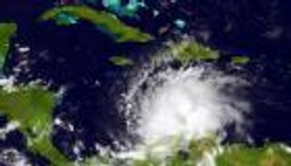 إنفوجراف.. "ماثيو" أقوى إعصار يهدد دول الكاريبي