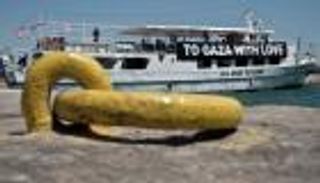 سفينة إنسانية تقترب من غزة .. ومخاوف من "مجزرة"