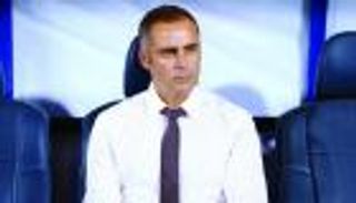 سيدة أعمال أهلاوية تتحمل مستحقات جوميز