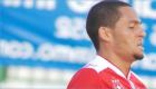 كلباء الإماراتي لا زال مهتما بضم البرازيلي أكوستا