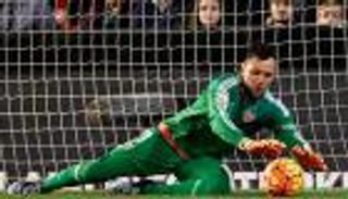 حارس فالنسيا يكشف سر تميزه في ضربات الجزاء