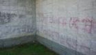 14 يوما حبسا لأمريكي شوه جدران مركز إسلامي