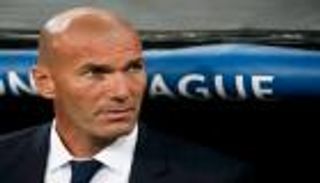 زيدان: أتوقع الإقالة في ريال مدريد