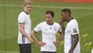 بواتينج يرد على انتقادات حارس ألمانيا السابق لجوتزه