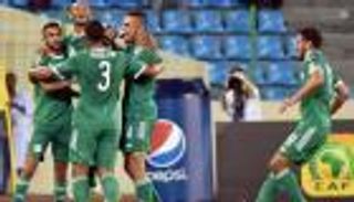 الجزائر تستدرج الكاميرون في أول صدامات "مجموعة الموت"