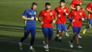 دي خيا مدافعا عن كوستا: طريقة لعبه شرسة للغاية