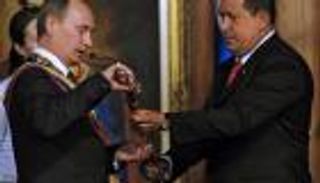 فنزويلا تطلق جائزة "هوجو تشافيز للسلام" وتهديها لبوتين