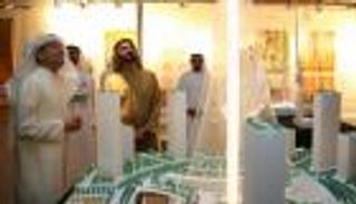 بالصور.. محمد بن راشد يضع حجر الأساس لأعلى برج في العالم بدبي