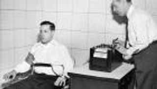 طرق كشف الكذب في مكتب التحقيقات الفيدرالي.. منها لوم الآخرين