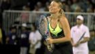 شارابوفا تكسر فترة الإيقاف بمباراتين