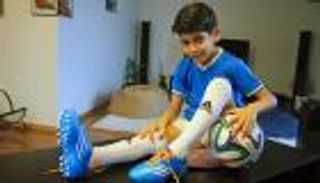 يوفنتوس يضم طفلا فلسطينيا عمره 10 سنوات