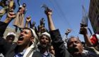 مخاوف من استخدام الحوثيين مختطفين سياسيين كدروع بشرية